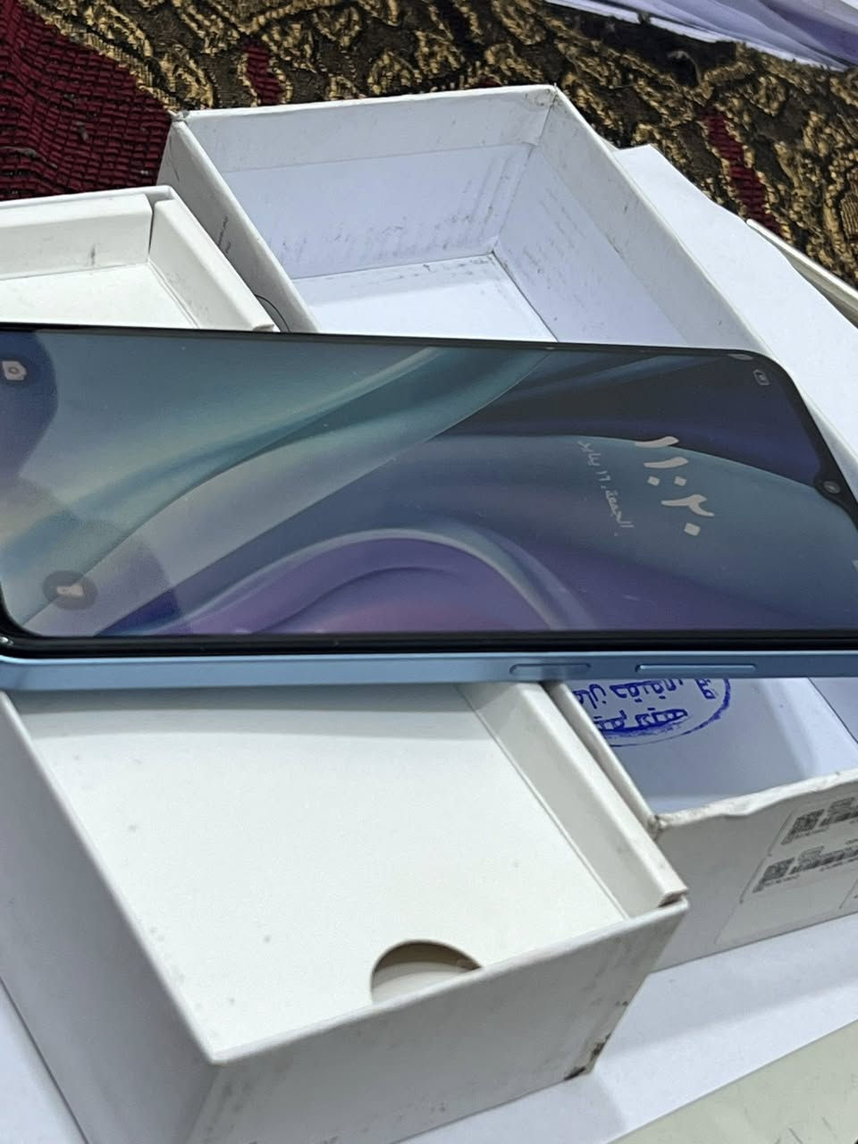 موبايل للبيع نظيف ما مفتوح سعرة 90  الف الاستفسار :***********
