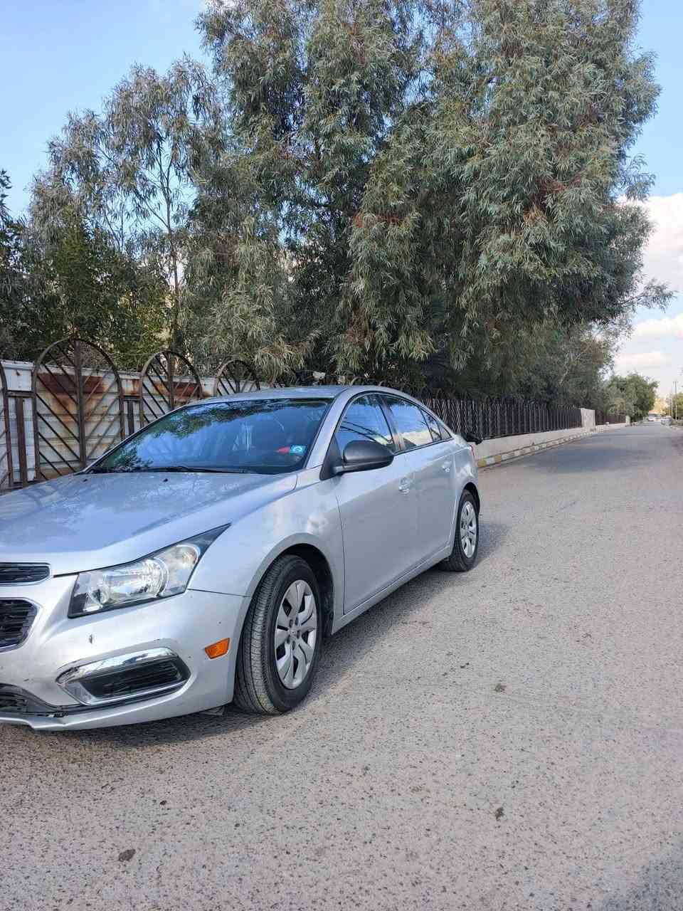 سلام عليكم من رخصت الادمن
شوفرليت كروز موديل 2016
سياره جاهزه كير مكينه كفاله 
حداديه جديده 
سنويه بسمي جاهزه السياره كبل للشارع ماتصرف عليها 
حادثها موضح بالصور والسونار 
اني صبغتهن وبعدني مامبولشهن  صبغتهن جماليه اثر شخوط الباقي كفاله بجم كبس مكاني بغداد البياع
سعرها 82وبيها مجال  
اتصل وتدلل ***********
