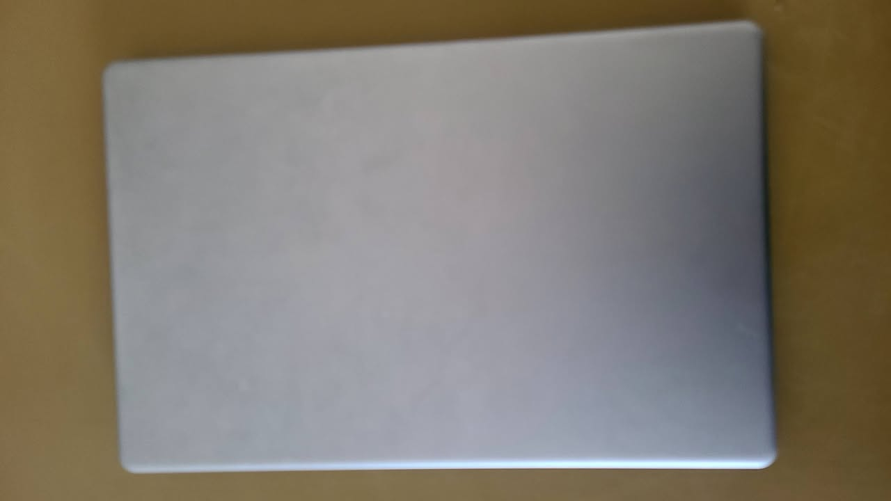 السلام عليكم كلمن وسعره 
متوفر: 
1.Samsung notebook9 NP550XDA
M.2 sata 
Ram :8
15.6 inch جهاز نحيف وخفيف للستخدام المكثف 
2.chuwi 14.5 inch 
M.2sata 
Ram 8
صغير وخفيف لستخدام الطلاب 
3.DEll 16.5 inch 
جهاز ثقيل للستخدام الخفيف 
Ram 4
Hdd500g 
تعتبر شاشه جبيره لليوتيوب والتصفح


**إذا كنت صاحب هذا الإعلان وتريد حذفه لأي سبب، رجاءا أرسل رسالة إلى الدعم الفني**