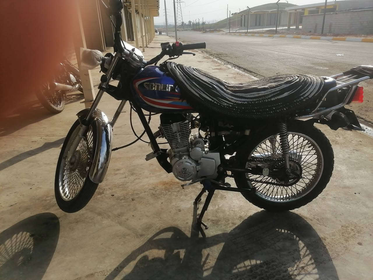 بيع سريع سلام عليكم دراجه سونك 24محرك150 كهربأياته دشبول الكتروني الدراجه يرادلهه ترتيب شويه بس سعره مناسب مكان خانقين رقم***********
