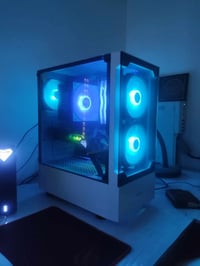 R5 5500 • ١٦جيجا DDR4 ٣٢٠٠ • RX5700 XT ٨جيجا