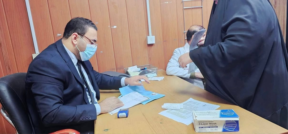 #اعلان
الدكتور حسين الميالي Dr Hussein Almyali 
بكلوريوس طب وجراحة عامة
شهادة البورد الدكتوراه في اختصاص الأمراض الباطنية والقلبية وداء السكري
زميل المجلس العراقي للاختصاصات الطبية
شهادة في الايكو وفحوصات القلب من المركز الطبي الكندي.
شهادة في الايكو وفحوصات القلب من جمعية طب الطوارئ العراقية.
شهادة وزارية في الأساليب الحديثة لإدارة المستشفيات

عنوان العيادة
قضاء الشامية في محافظة الديوانية
مجمع العنبر/ مجاور عيادة الدكتور قاسم حسن الصالحي أخصائي الكسور /قرب شركة زين 
رقم الحجز ***********
