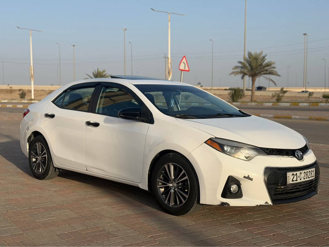 كورلا 2016 امريكي

السيارة بيها بنيد وجاملغ بدون دواخل 

كلش نظيفه السياره وحلوه 

رقم سليمانية مميز بأسمي تحويل ثاني يوم 

مواصفات Le  فول فتحه سلايد 

تدفئه مقاعد 

ماشية ( 210 ) كيلوا 

تعال بعينك وشوفها وشوف نظافتها 

السعر : 135 ورقه 

مكان السيارة : الانبار الفلوجة 

رقم : *********** الفلوجة, الأنبار
