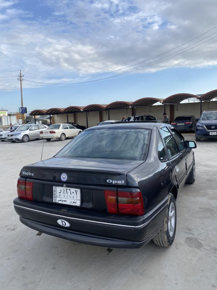 فكترا حجم 18 موديل 1991 سنوية جديدة
كير ومحرك بشرط محركها معمر رايمر جديد كاربون تواير جدد صدر جديد اتصل ودلل ***********
