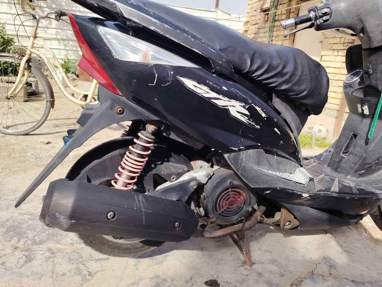 دراجة ثعلب مجفتة  تجفيت درجة اولى ٤٥٠ مكاني الحرية ***********
