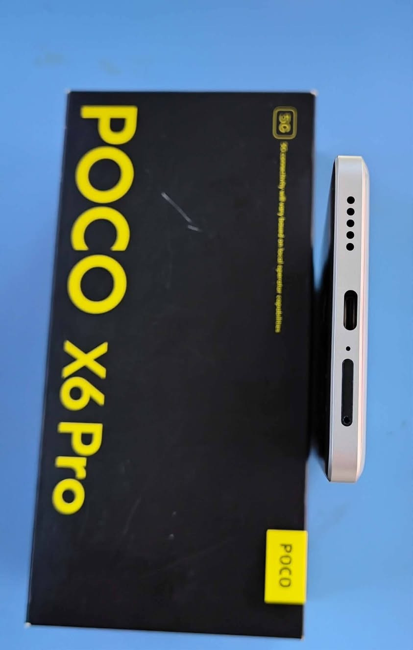 بوكو x6 برو 5G
ذاكره 512
عشوائيه 12 +6
شاشه اموليد 120 فريم
ببجي120 فريم
صوت ستريو دبل سبيكر
شحن 67 واط سريع
الجهاز نظيف كلش ملحقات كامله مع لاصق وحافظه
السعر 300 مجاله قليل


**إذا كنت صاحب هذا الإعلان وتريد حذفه لأي سبب، رجاءا أرسل رسالة إلى الدعم الفني**
