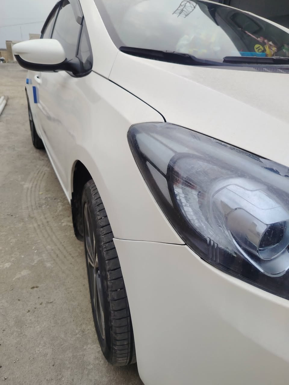 سلام عليكم
2013محرك 1600دوش بشرط 
مكينه كير كله بشرط 
سياره احلى من صور  
السياره بيه قطعه وحده صبغ الباقي كله مكفول 
رقم سليمانيه شرط التحويل 
حداديه صدر جاهزه اي نقص مابيه 
مواصفات
شاشه 
كأمره 
تحكم ستيرن 
داخل اسود 
العنوان  سامراء
الشراي يتصل ***********
السعر115 وبيه  مجال
