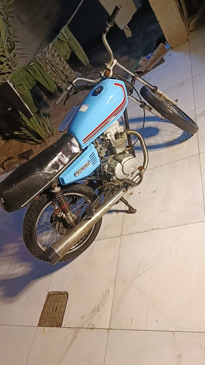 السلام عليكم دراجه إيراني للبيع ب350 وبيها مجال المكان البصره ابي الخصيب ***********
