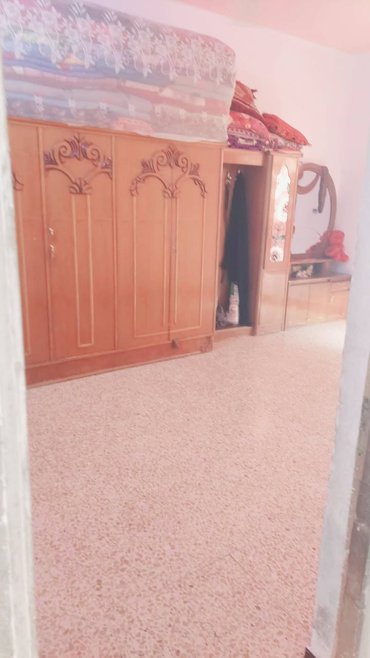 اسلام عليكم بيت زراعي بسدير حي الزهراء  بي ورقه من البلديه واجهيته 12 ونزال 20  للستفسار *********** بي وتساب
