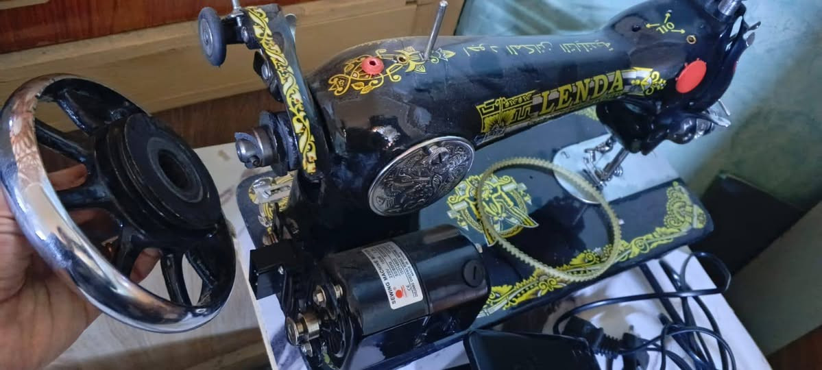 اغراض ابيت واحد يفيدن للمواكب 

مشويه كباب تسكام ب600 بيهه مجال

ومگشارة بتيته شغاله ب150 

 مكينه الفراشه شغاله عوزهه بس قايش هيه ولميز ب100


**إذا كنت صاحب هذا الإعلان وتريد حذفه لأي سبب، رجاءا أرسل رسالة إلى الدعم الفني**
