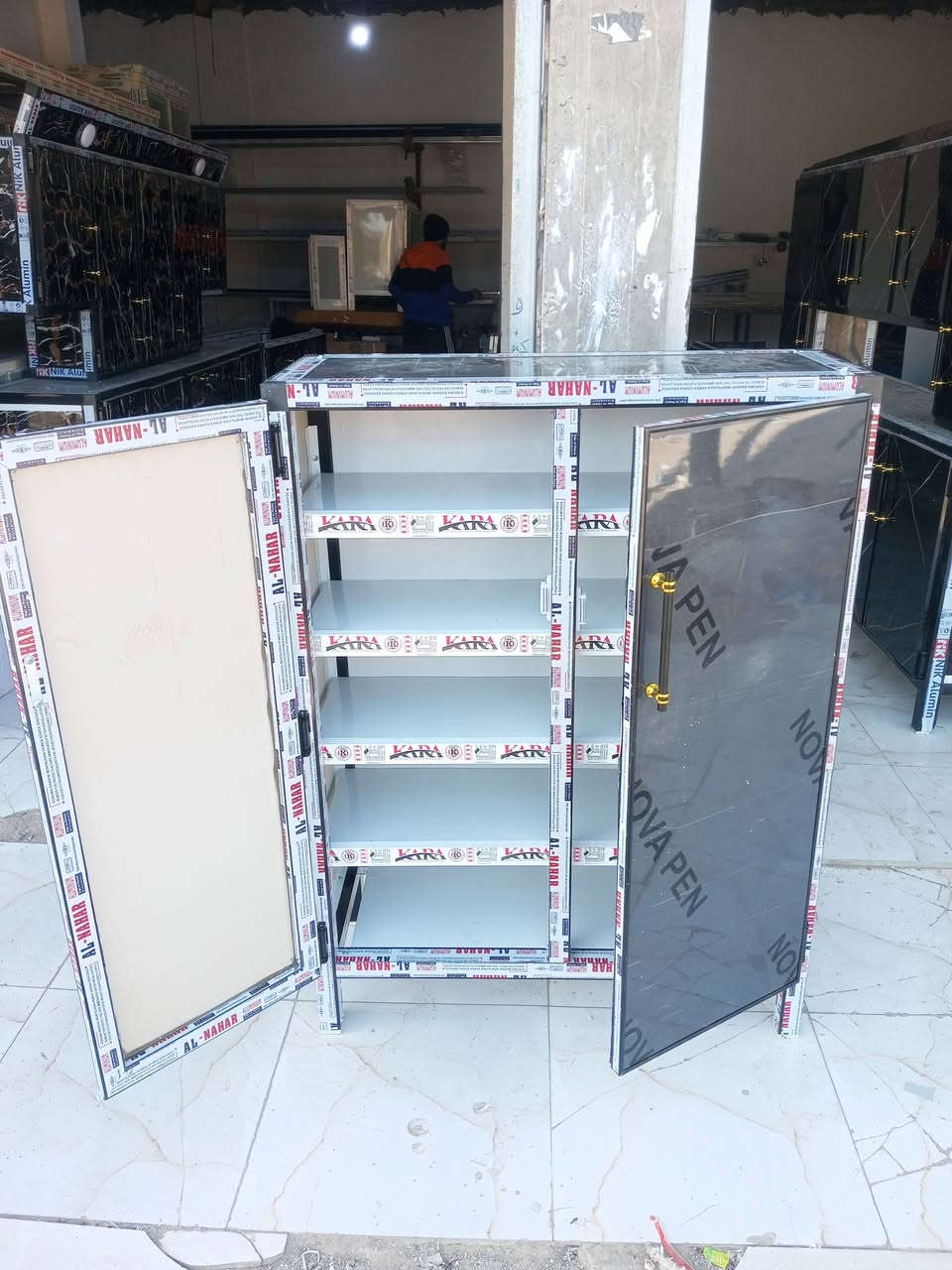 السلام عليكم متوفر كاونترات جديد ول مستخدم مكان ناصريه حي فدا شارع مدارس رقم الهاتف *********** مراوس معه فرق ب جديد يرهم
