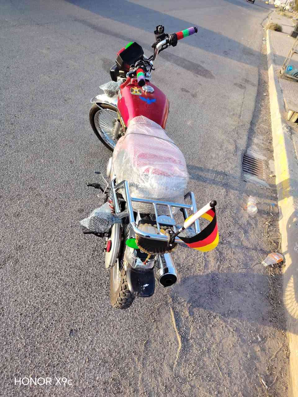 سلام عليكم دراجه لبيع موديل 24 دراجه حلوه نضيفه كدام العين محرك ما مفتوح شرط سعرها 550شراي تعال خاص او خابر ***********
