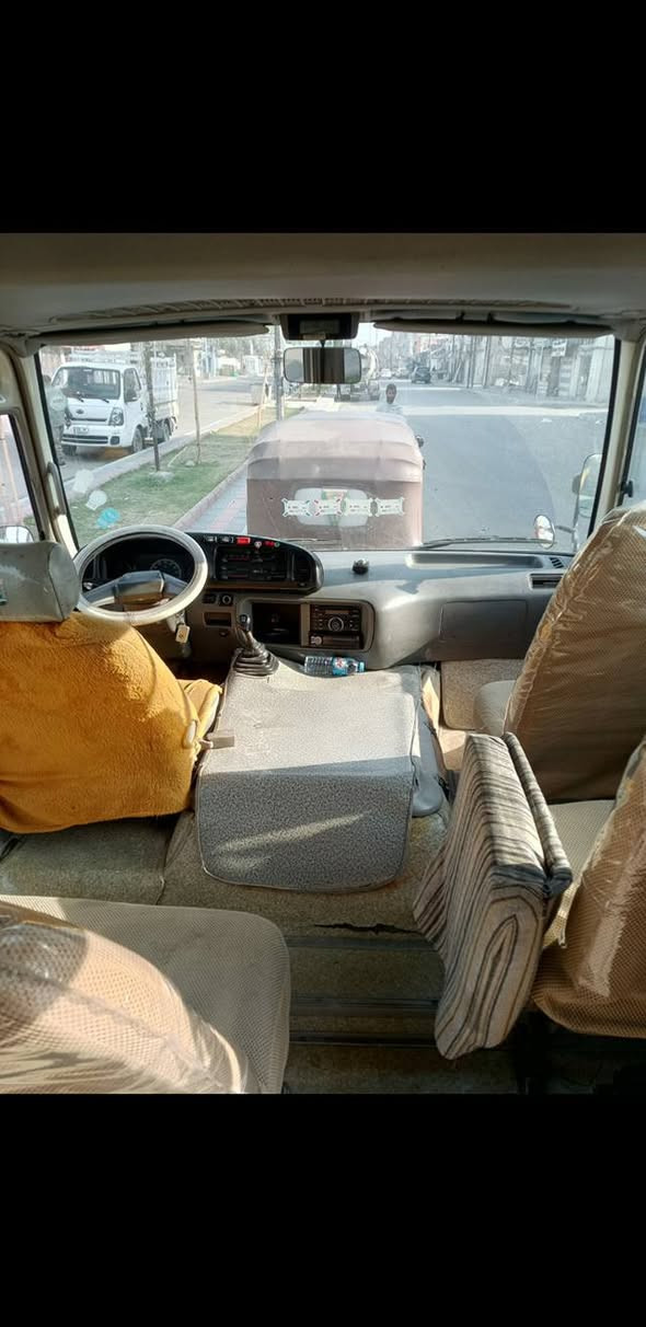 السلام عليكم
كوستر ٢٠١٢ دخول جديد رقم اربيل 
كفالة حداديه ومكينه وكير 
بيهه طختين كلش صغار 
منظومة غاز ٨٠ 
نظيفة كلش مبينه بالصور 
الاكسل بيه ونه خفيفة بال١٢٠ 
السعر ٢٦٥ وبيهه مجال حك الجيه 
الهاتف *********** الرقم مابيه واتساب 
اتصال على الرقم 
الله يوفق الجميع ويرزقهم
