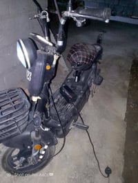 دراجتين • دراجة كهربائية • اسود ابيض