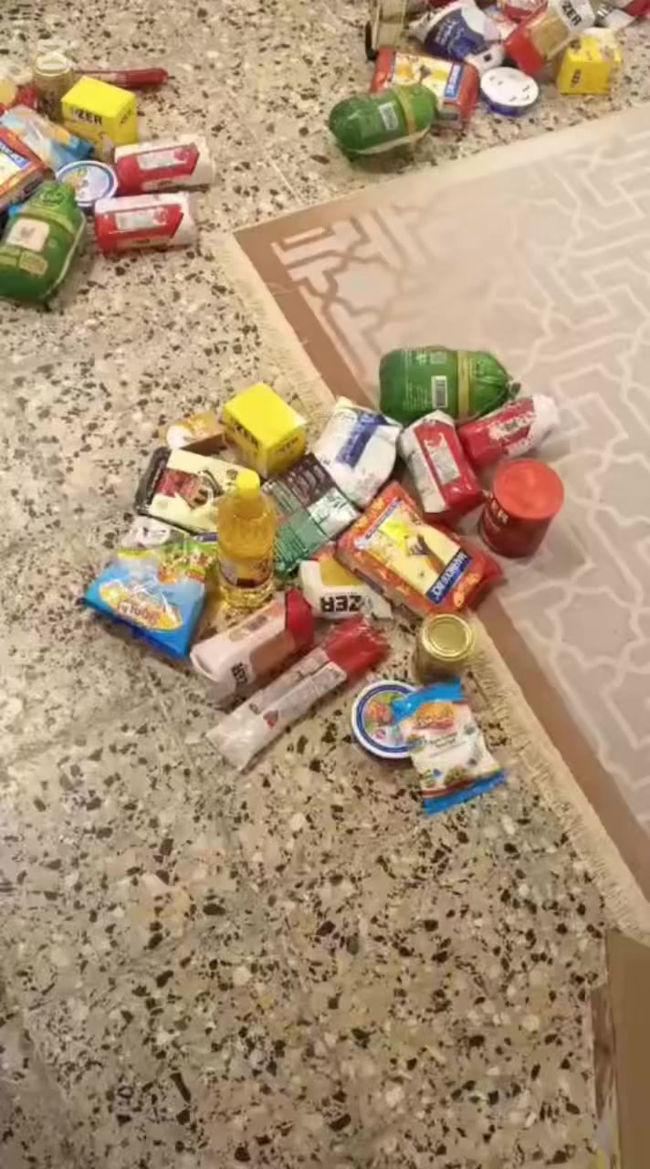 الحمد لله اليوم وصلني ١٠ سلات غدا نوزعها على مستحقيها بحملة #جبر_الخواطر  على الأيتام 
مستمرين بتبرعاتكم ان شاء الله 
للمشاركة والتبرع 
مكتب ميار فون للاستنساخ قرب جامع قباء 
اوالاتصال على ***********
أو عبر الماستر كارد

2932914092
