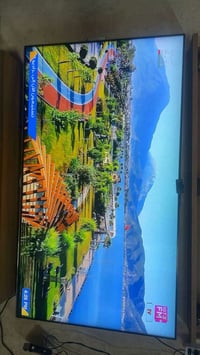 سامسونج • ٥٥بوصة • اصليه ماليزيه