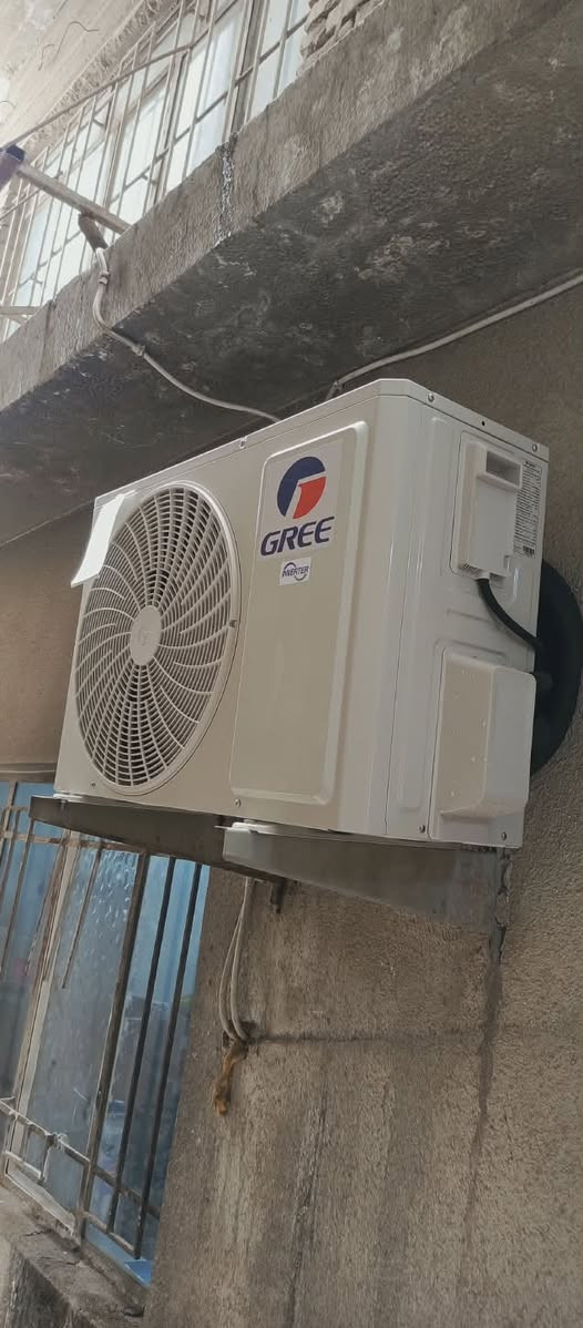 🔴الورشة الهندسية الموقعية للتبريد والتكييف 👨🏿‍🔧❄🥶
تنصيب 🔶صيانة 🔶شحن غاز🔶 معالجة جميع اعطال السبالت والمكيفات 👨🏿‍🔧❄🏠
🔴قطع غيار  ⚙️  بيع السبالت والمكيفات 💯❄
للاتصال ***********📞
🚙🚙🚙🚙🏠🏠👨🏿‍🔧
خدمة على مدار الساعة⌚⏱️ مع افضل فريق صيانة 👷🏾‍♂️👨🏾‍🔧
داخل منطقة الشعب ومناطق بغداد كافة 🚘🌏🚘
