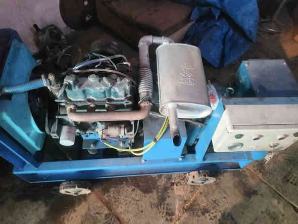 محرك كابوتا 3بستم حاويه راس توليد 7/5نحاس100   /100 محرك حاويه صراف كاز 900 بساعه تزكام جديد  مولد متعوب عليه   السعر المطلوب 1500قفل مكاني الدوانيه لاتصال على رقم ***********
