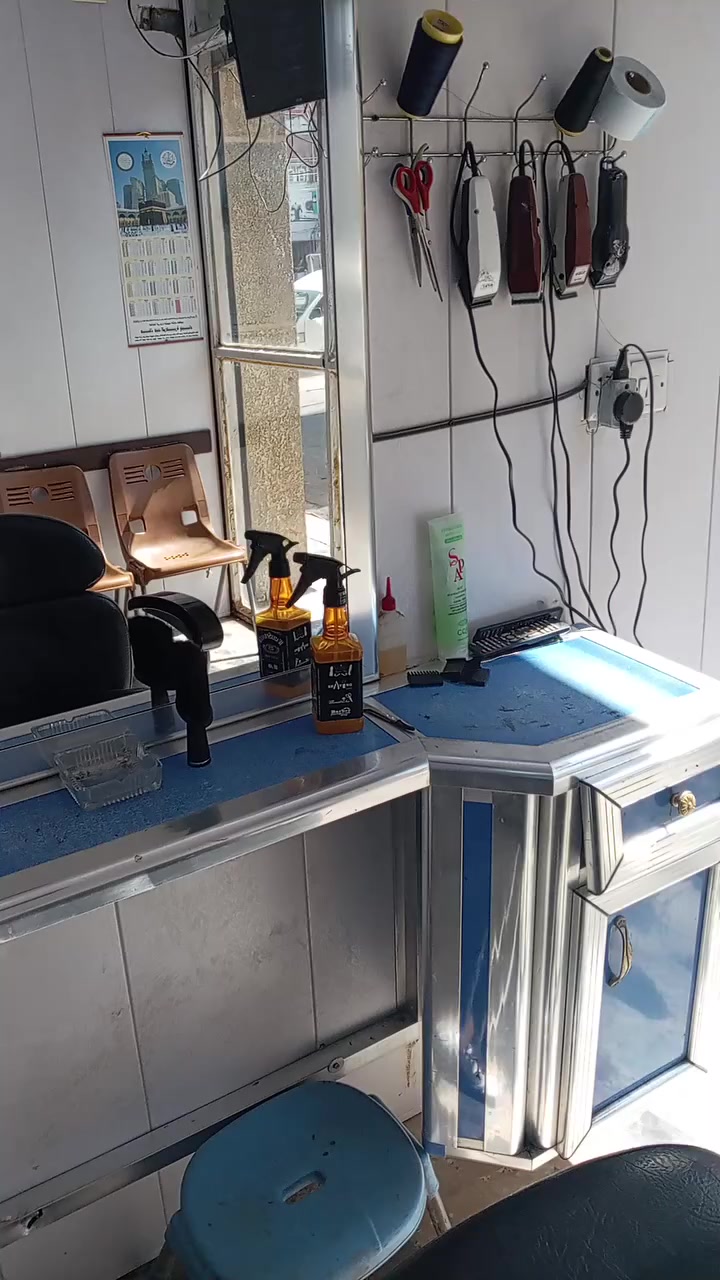 الميز والمري للبيع بغداد حي اور 150  وبي مجال موبايل ***********
