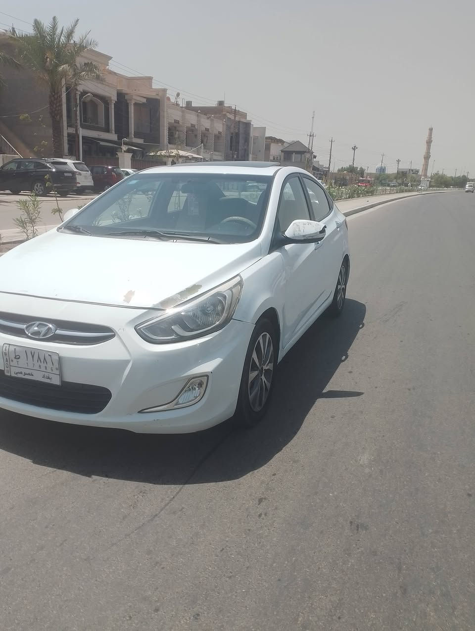 السلام عليكم 
اكسنت موديل 16 خليجي 
محرك 1600 دوش 
فول مال اكسنت 
بيها ضربة مثل ما موضح بالسونار قطعتين صبغ فقط 
بغداد باسم اهلي مكاني حي الجهاد 
السعر 93 بي مجال شي قليل 
*********** بي واتساب
