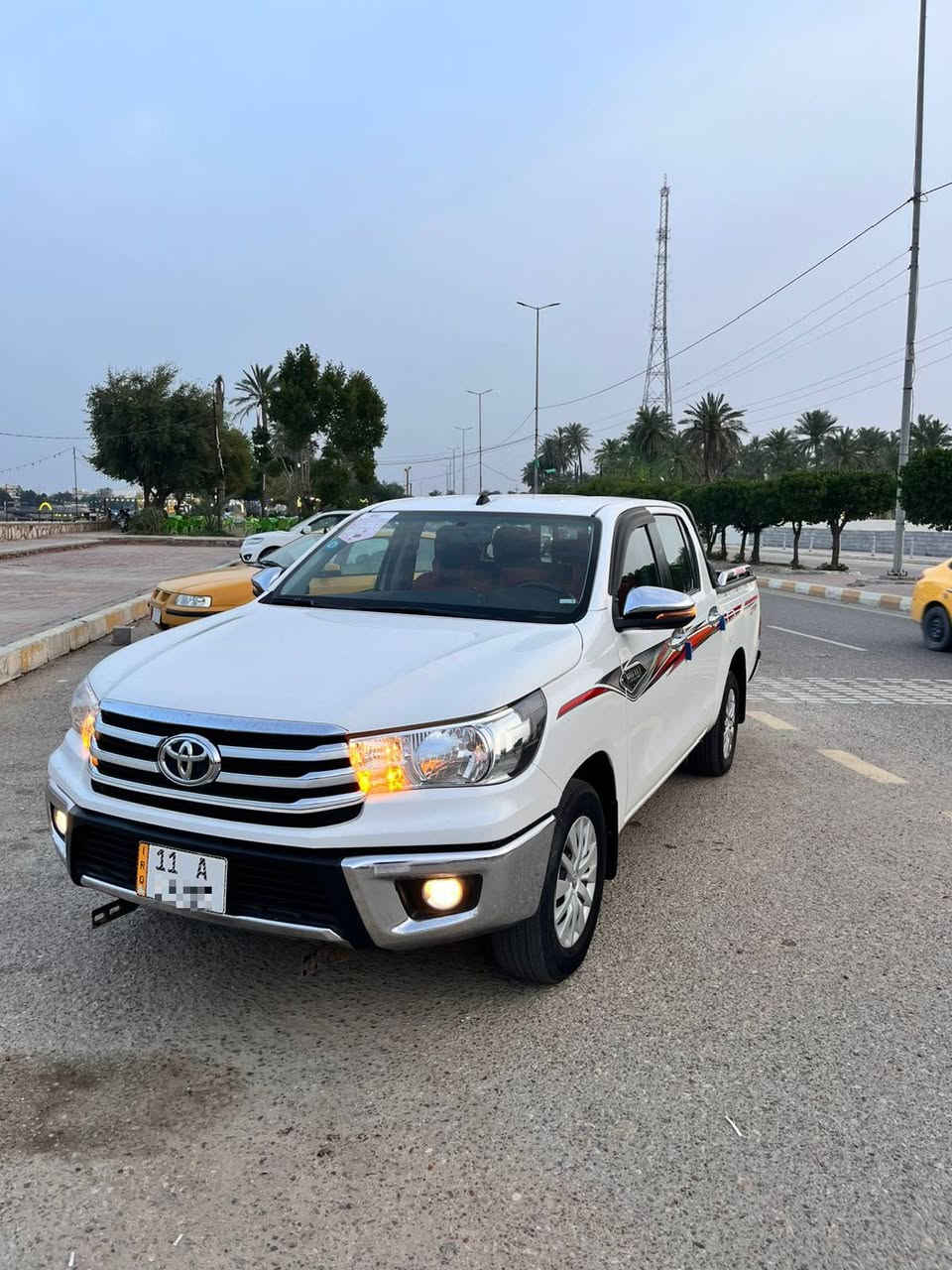 سلام عليكم تيوتا هايلوكس كير عادي باب اول رقم بغداد تحويل مباشر ماشيه 70الف السعر 230وبيها مجال قليل   العنوان ميسان حي الوحده الاسلاميه الاستفسار***********
