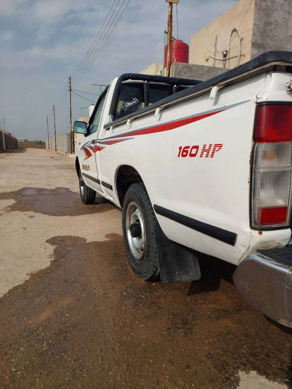 سلام وعليكم سياره بيكم نيسان تك 2014 سياره تبريد وشاصي ومحرك وكير  وحداديه سياره باسمي رقم انكليزي داخله هزه سنويه 2028 سياره احله من صور بيع مستعجل العنوان البصره  رقم الهاتف ***********
