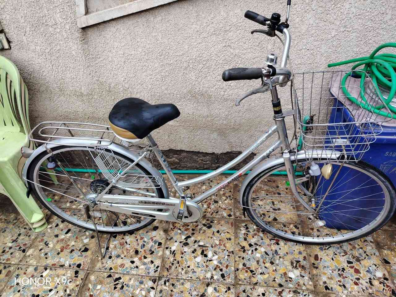 بايسكل نظيف بطه البيع نظيف اي شي مابي للاستفسار ***********والسعر ١٢٥بي مجال مكاني بغداد
