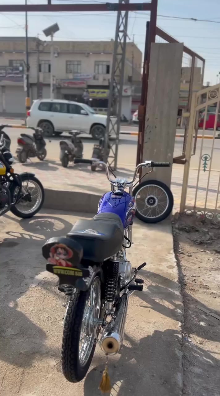 السلام عليكم 
دراجه تعمير ٢٥ دراجه صلبه مو شون ماجان تجي وتشوف بعينك 
دراجه مبدله بس ولفات وهاي بس خامس تبديله دهن ما متعوبه  
اي استفسار بل خاص 
مو شراي لاتعبني


**إذا كنت صاحب هذا الإعلان وتريد حذفه لأي سبب، رجاءا أرسل رسالة إلى الدعم الفني**