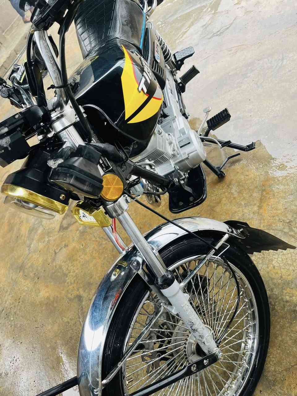 السلام عليكم موطور للبيع موديل 2024سونگ نضيف حيل مايعوزو كلشي بس شغل وتمشي شراي يتصل عل رقم ***********
