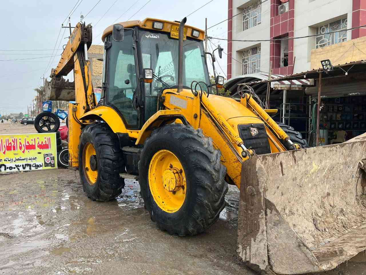 سلام عليكم للبيع حفاره JCBموديل 2003 فول موصفات ***********
***********
