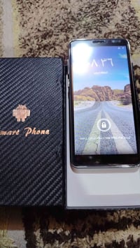 موبايل صيني • بالكرتون