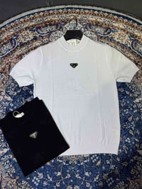 ملابس • للبيع