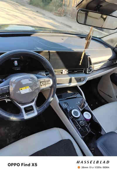 كيا سبورتج 2023 هايبرد فول 1/1 مواصفات
لون مميز  
الموديل : 2023. (وارد امريكا ) .
المحرك : 2.0 . 4سلندر
العداد : 9000
الرقم : بغداد

 المواصفات
بانوراما
ناقل حركة اوتو 6 نمر
دخول ذكي(بصمة) +تشغيل عن بعد
رادار جانبي
شحن وايرليس
حساسات امامي وخلفي
مصابيح امامية زنون معLED
بك لايت LED
كشافات زنون
ويل قياس 19 انج
شاشة كبيرة  مع كاميرا
المقاعد مخمل 
مقاعد امامية كهرباء
صندوق كهرباء 
مقاعد امامية تدفئة
شفتات ستيرن
تدفئة ستيرن
سايد بريك بصمة
تبريد شاشة
مرايا متحسسة للاضاءة العالية
محدد سرعة+فول تحكم ستيرن
شاشة سرعة ديجتل
باقي الموصفات معروفة 
السعر (200$) بيها مجال قليل .

 #مكان السيارة بغداد / الحسينية

 للاتصال والاستفسار   
***********
