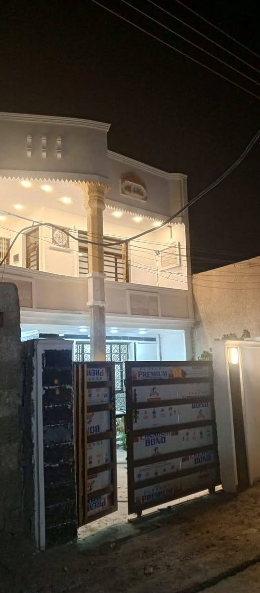 السلام عليكم بيت للبيع طابو زراعي سند ه٢ مساحه ١٩٠ كامل الخدمات السعر١٣٠ وبي مجال العقار بوب شام قرب محطت لغاز مربع ذهبي يعني كلشي يمه مدارس عداديه متوصطه مصتوصف يوجد هاذه رقمي ***********
