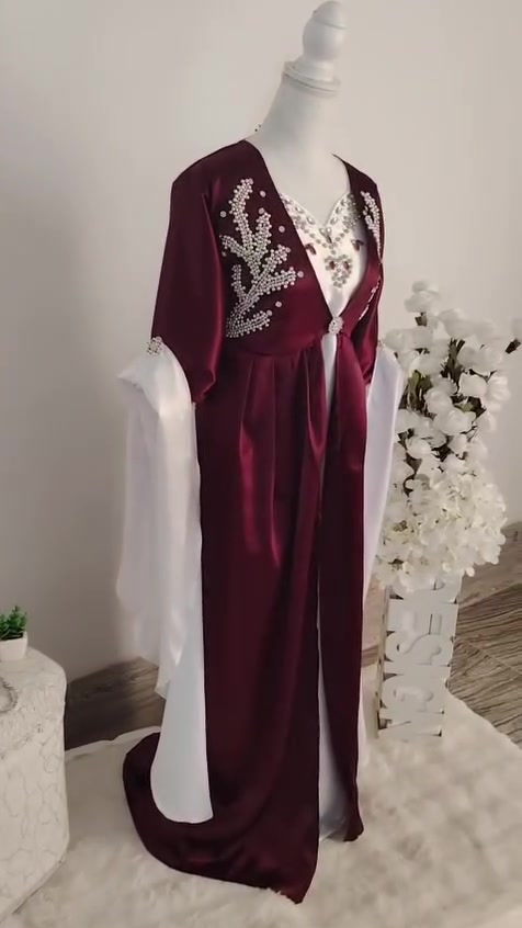 كوني مميزه معا ريتال لزي الكردي العبايات الكلابيات الحقائب للتواصل مراسلة الصفحه متوفرتوصيل جميع محافضات العراق أنتي لأجمل معنا


**إذا كنت صاحب هذا الإعلان وتريد حذفه لأي سبب، رجاءا أرسل رسالة إلى الدعم الفني**