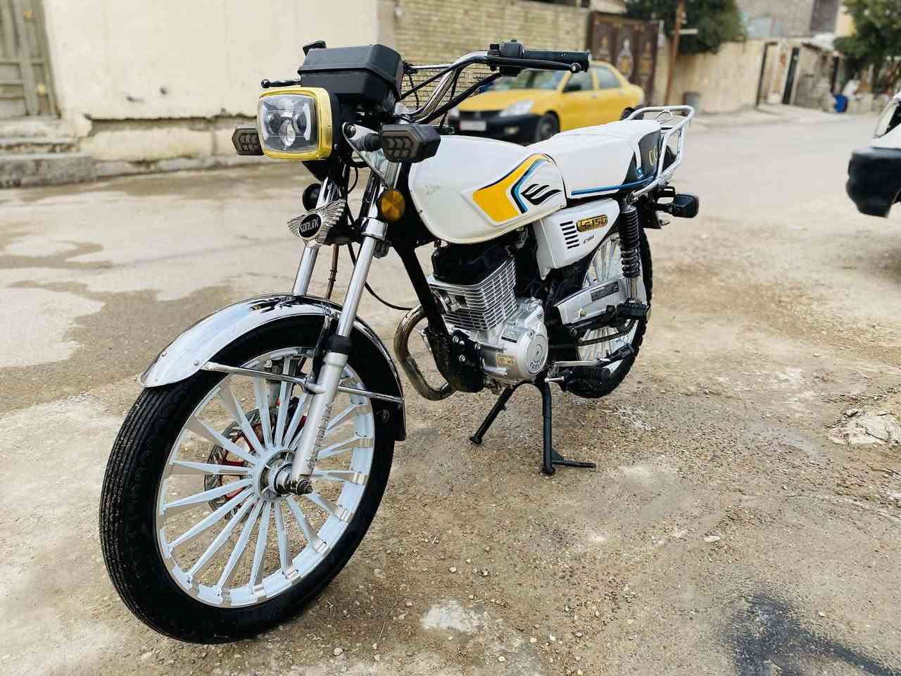 دراجة ايراني 2024 للبيع
سلام عليكم دراجه للبيع 5كير 24نازله بل25 محرك 200
ضاغط اوزنجيل أوراق اصولي كلشي بيها شغال كهربائيات 
كامله عنوان بغداد 
السعر 650

***********
