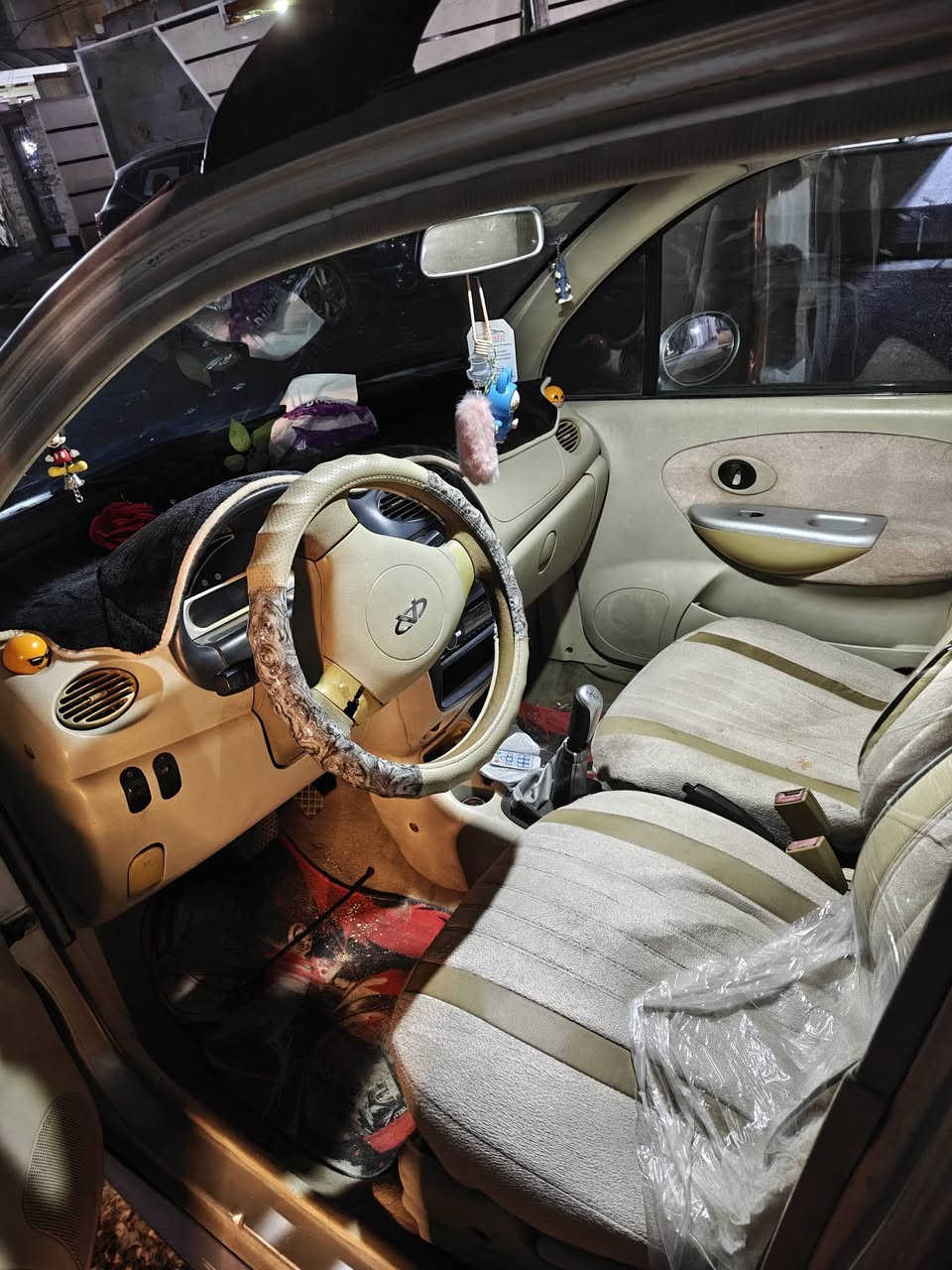 تحيه طيبه 
كيوكيو للبيع مستعجل ...
2009  بأسمي تحويل وهزه وسنويه جديده  اوتوماتيك رصاصي كير محرك تبريد كهربائيات مكفول السياره حلو عوزه بس صدر  السعر 27 بغداد الشعب شارع الصحه ***********
