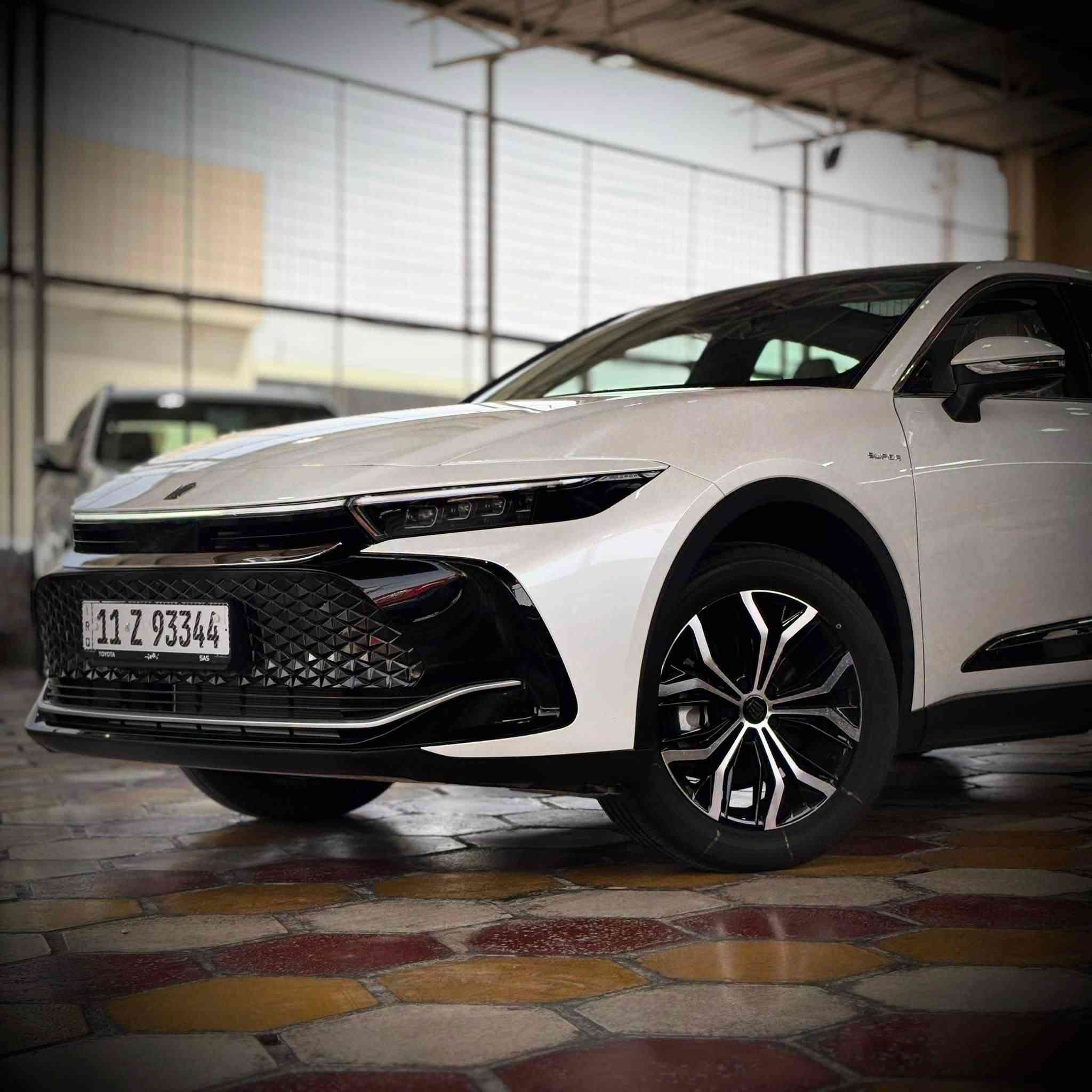 #امجد_الحسني_لتجارة_السيارات

TOYOTA CROWN —— 2026 ——

➖ ضمان شركة ✔️ SAS ✔️—✔️صيانة مجانية✔️
➖ زيرو غير مستخدم
➖ محرك 2500 هايبرد
➖ مقاعد جلد كهربائية
➖ تدفئة + تبريد مقاعد
➖ رادار أمامي خلفي مع تحديد المسار
➖ كاميرات 360 درجة
➖ بانوراما
➖ بردة خلفية
➖ ستيرن كهرباء

📞 للاستفسار أكثر الاتصال على الرقم 
***********
📍 بغداد – معارض البياع – الشارع الثاني⁩⁩

#امجد_الحسني_لتجارة_السيارات⁩
