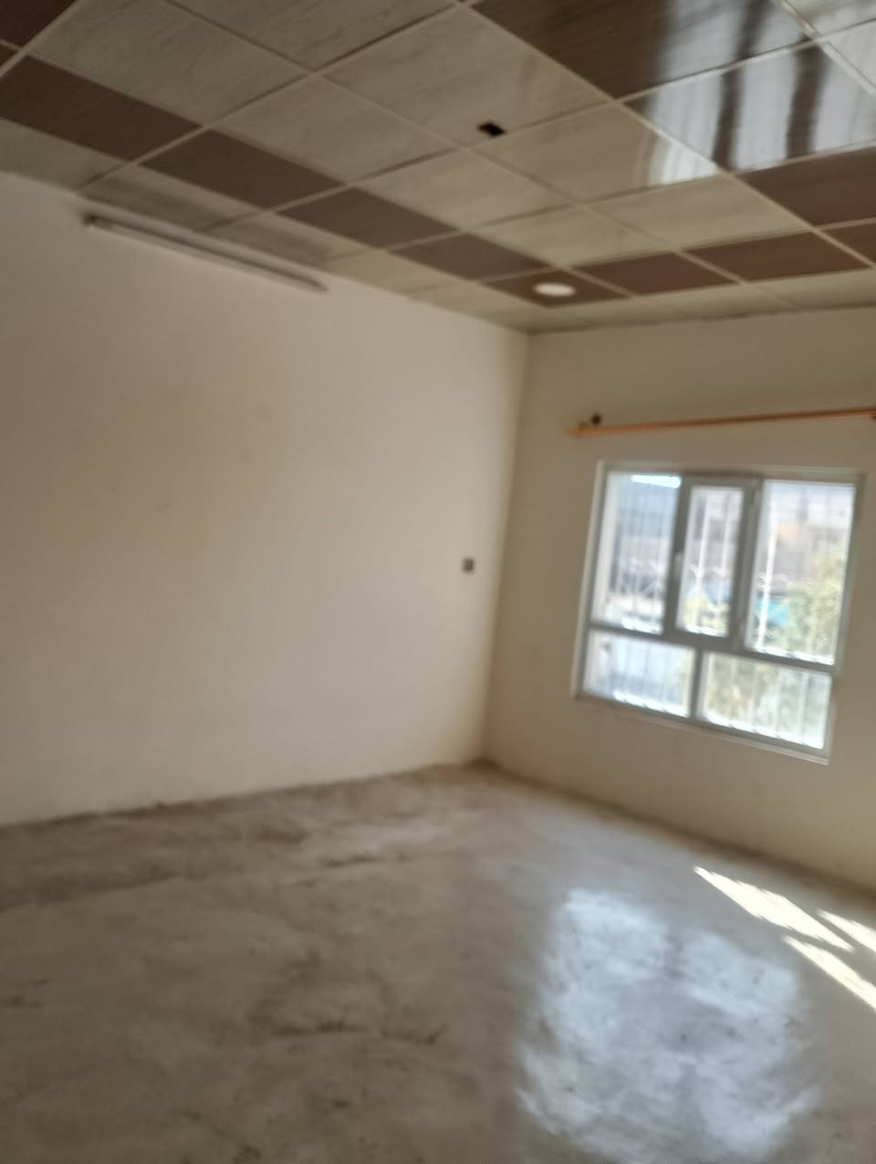 متوفر بيتين لليجار طابق ارضي و ثاني  حي العسكري قرب جامع خديجه على شارع 20 للستفسار ***********
