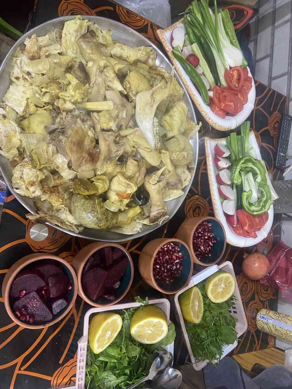 السلام عليكم.   طباخ مصري للبيع 4 مشاعل وفرن الكل شغال وهذا الطبخ مالته حار ومكسب   

سعره. 150 ألف ويدلل الفقير

كل غراضه موجوده وشبه جديد  

أمانة الله الفقير ومحتاجه يجي ياخذه بلاش 

***********
