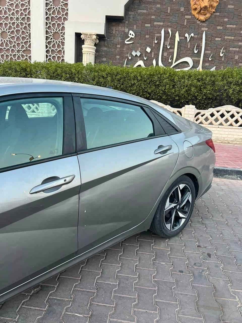 السلام عليكم النترا هايبرد
للبيع موديل 2023
ترقيم جديده بغداد بسمي
ماشيه 95 الف كيلو متر
مواصفات 
!! مكينه 1600 هايبرد
سسستم صوت 
!! بصمه+تشغيل عن بعد+بصمة ابواب !! شاشات متصله كبيره دجتل تدعم كار بلي 
كشنات +تدفيه
لد امامي وخلفي
اشاير المري
!! تبريد بيانو
! ثلاث انظمة قياده
! قياده ذاتيه (داخل المسار)
١! التحذيرات خلفيه من التصادم (رادارات)
!! توقف ذاتي (بريك تلقائي للحمايه من التصادم في حال عدم الانتباه)
!! مثبت سرعه متفاعل بالقياده ! هند بريك دكمه
اوتو هواد
صندوق خلفي بصمه +يفتح عند الاقتراب تلقائيا شاشات متغيره الانظمه والالوان
! تحذيرات جانبيه
! تحذيرات عند فتح الابواب للحمايه
!! مانع انزلاق
السعر140 وبيها مجال
صور الحادث واتساب
***********
***********
