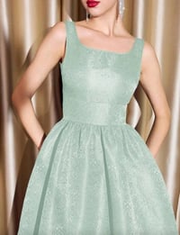 فستان فكتوري ماركه شي ان القياس M.  L السعر 15 الف واتساب 07778687012 ...