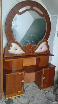 مرحبا غرفه ام 4مرتبه وحلوه السعر 300شراي اتصل 07814209343