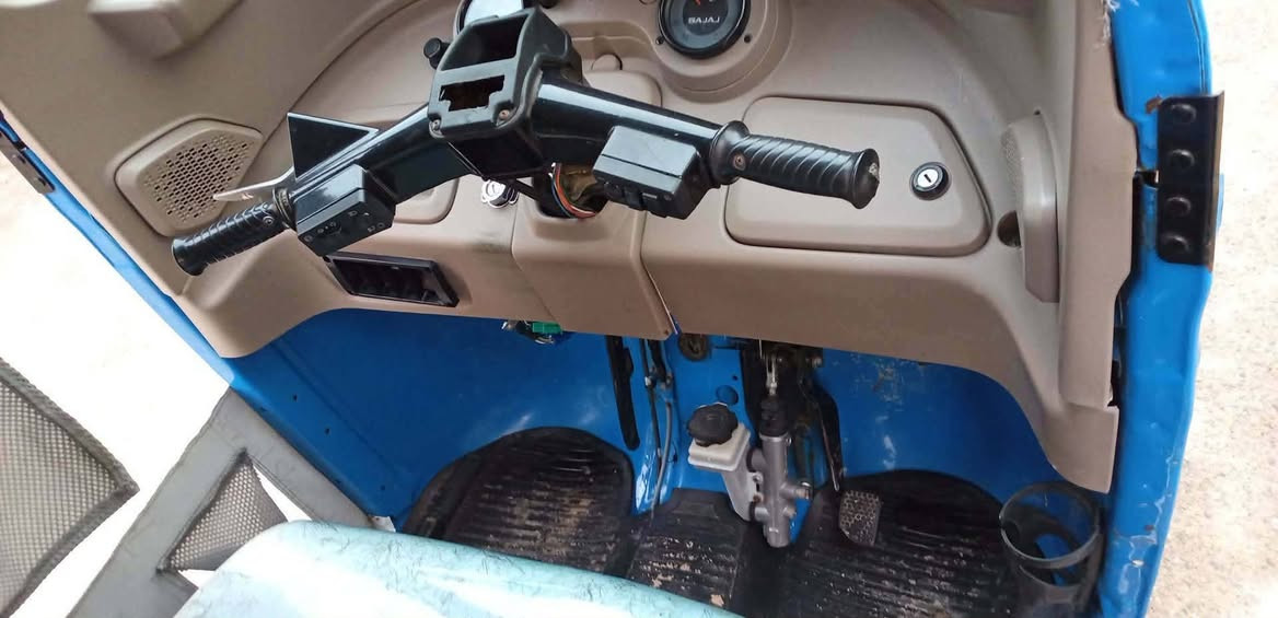 تكتك البيع رقم انكليزي مكينه ما مفتوحه تكتك نضيفه وخير من الله اتصل ***********
