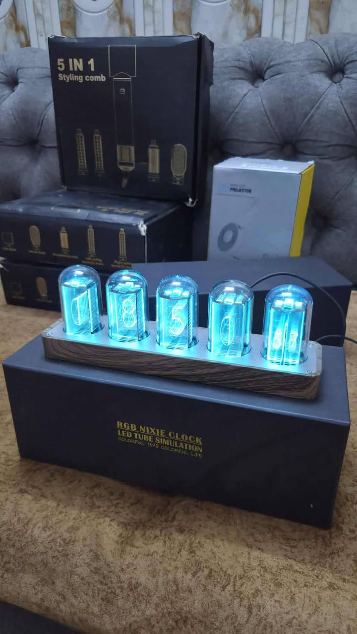 هارد من شركه leaxr 
M.2 الجيل الرابع حجم 1tb 

ساعه RGB قاعده صاج منفذ تايبسي

عدد احترافيه متكامله الكترونيات 

للتواصل خاص متوفر توصيل 
***********
