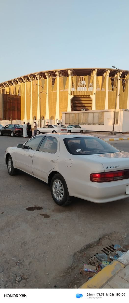 سلام عليكم
كرسته لؤلؤيه كفاله عامه فقط جاملغتت خلفيه مرشوشات  مكفوله كص ونقل جثه والعيب شرعي وضربه وصبغ العام بيه رشات بل جاملغت خلفيه 
محرك كير 2500نضاف 
حداديه كارتون 
طخم تاير جديد 
كهربائية كله شغاله من دعاميه لدعاميه 
غرفت سياره جديده 
سياره مال جناي 
عنوان ناصريه مركز المدينه 
سعر «65» بيها مجال بصيط كلش 
رقم الهاتف 
***********
