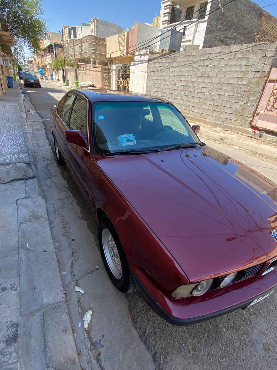 سلام عليكم BMW 525مسكر 🇩🇪
لبيع أو مراوس ب700سياره سلايت طكتين  جام كهرب فول الفول كير مكينه بل جيس تبريد منضومه جديده ثلج 🧊 نفاضه كلاب تخم تاير تخم ويل  ضفيره جديده خصم الكلام سياره جديده وجاهزه وامانت الله السياره مكلفتني ومصروف عليه هوايه وسوك كلشي بي رقمًه انبار نكليزي  تحويل ثاني يوم غرفته نضيفه السياره واسل الله توفيق لجميع يارب السعر..🪬65ومجاله قليل لشراي والمو شراي لتعبني ولا اتعبك الله يرضه عليك رقم الهاتف ..🔺***********مكاني فلوجه
