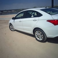 توجد سياره اريزو 23 رقم انجليزي باسمي07818596325 سنويه لحد،2030,,,حره