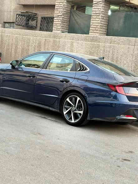 سلام عليكم للبيع سوناتا 2021 محرڪ 1600توربو باقي التفاصيل بلصور والحادث سرقة بيبان قطعتين موضحه بلصور ماشيه 100 الف ڪيلو  سعرها 180بيها مجال حگ الجية الاتصال على هذا الرقم +964 773 588 8820 متوفر واتساب واتصال مكان سيارة بغداد السيدية
