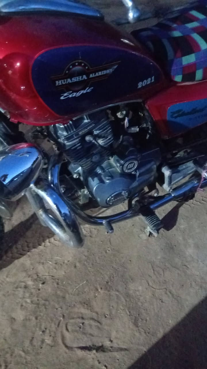 سلام عليكم للبيع موديل 21 اصولي سعر 650 وبيها مجال***********
